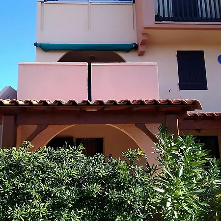 T3 37m² Plain-pied, Et Centre Proches, Parking Prive, 5/6 Pers - Fr-1-798-28