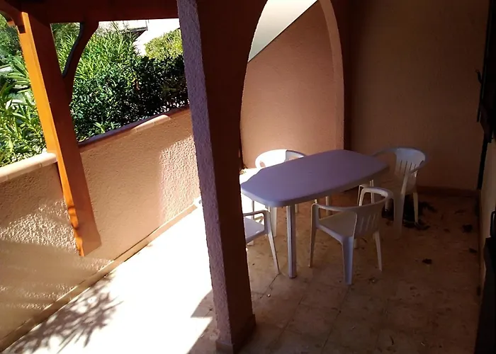 T3 37m² Plain-pied, Et Centre Proches, Parking Prive, 5/6 Pers - Fr-1-798-28